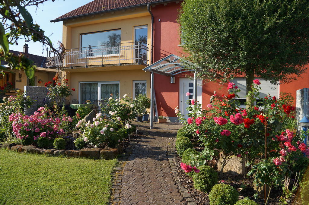 Ferienhaus Schloss-Garten Kapellen-Drusweiler Exterior photo